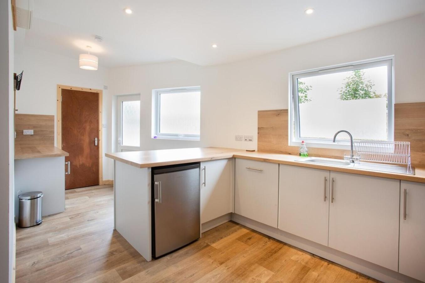 Mike'S 3-Bedroom Countryside Cottage Alness Exterior foto